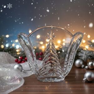 Vintage Clear‎ Crystal Christmas Tree Scalloped Bowl Star Etched Glass 7.5in